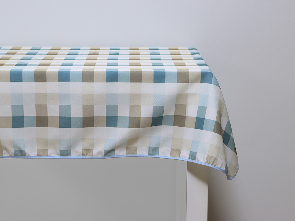 Mantel antimanchas Cuadros Celeste 140x140cm
