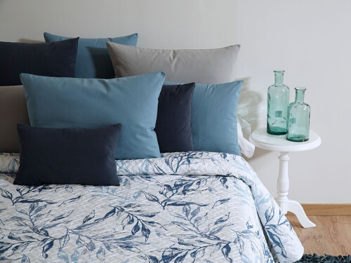 bouti-blue_1.jpg