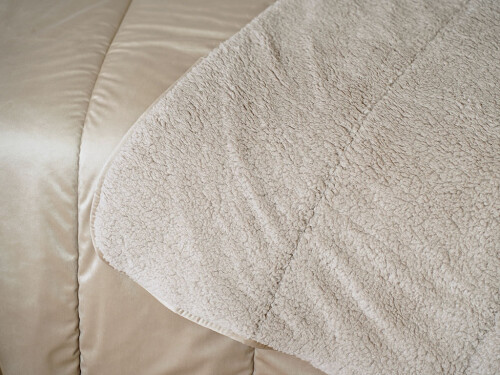 edredon-lana-terciopelo-borreguillo-beige_3.jpg